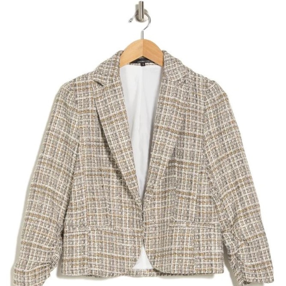 Amanda +Chelsea Cropped Plaid Tweed Blazer in camel/olive XS